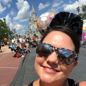 Meet your Posher, Dena